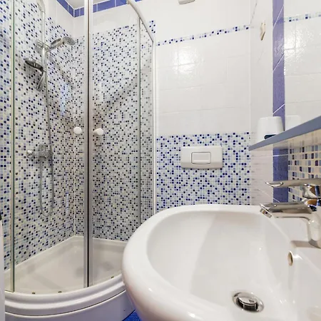 Apartament Lidia *